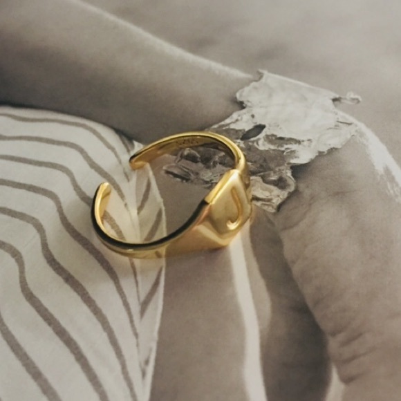 Classic Signet Ring, (Solid Silver Signet Ring) - Picture 9 of 14